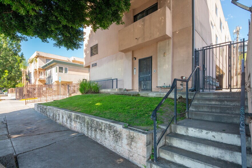 More Photos Of 5335 Huntington Dr N, Los Angeles Apartments For Sale