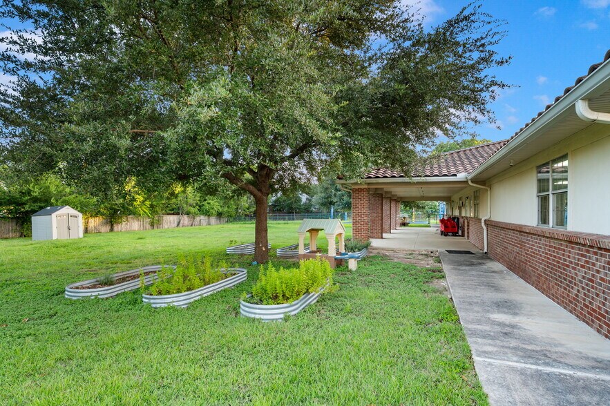 More Photos Of 10002 Camino Bandera, San Antonio Daycare Center For Sale