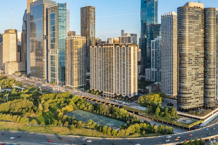 More Photos Of 400 E Randolph St, Chicago Apartments For Sale