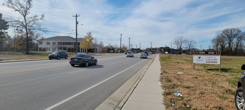 More Photos Of 8203 E Brainerd Rd, Chattanooga Land For Sale