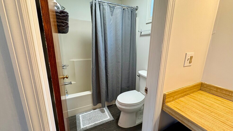 More Photos Of 9097 Allentown Blvd, Grantville Apartments For Sale