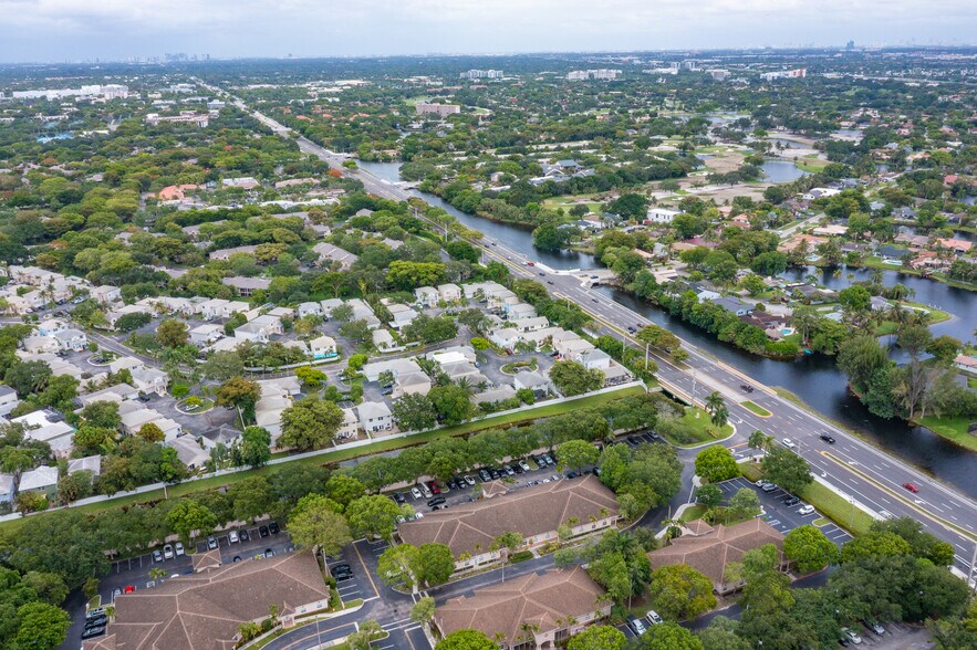 More Photos Of 100 NW 100th Ave, Plantation Medical For Sale