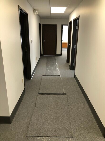 More Photos Of 6145 Scherers Pl, Dublin Light Distribution For Lease