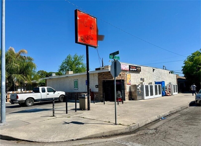 Primary Photo Of 409 E 12th, Madera Convenience Store For Sale
