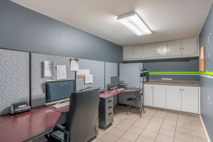 More Photos Of 4111 Brew Master Dr, Ceres Warehouse For Sale