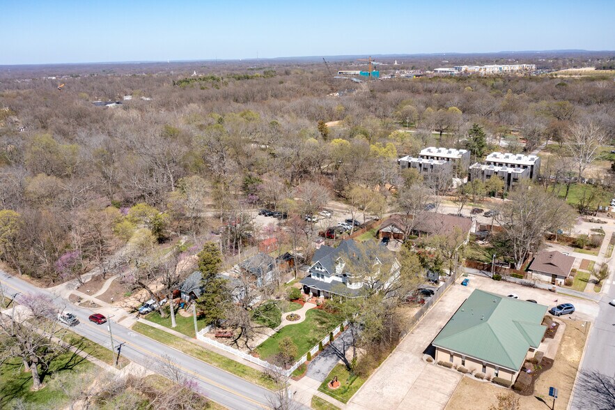 More Photos Of 306 N Main St, Bentonville Hospitality For Sale