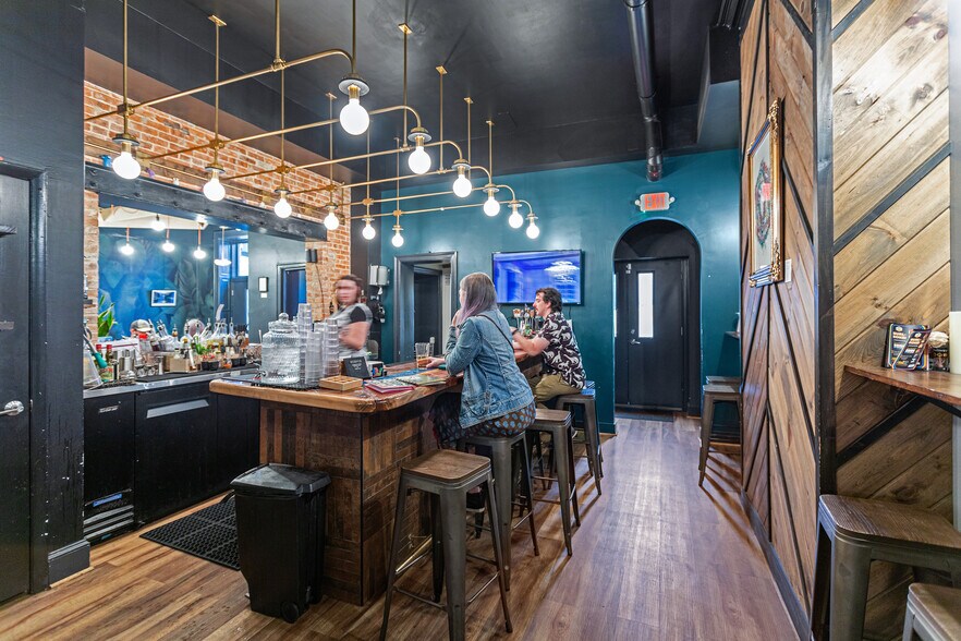 More Photos Of 2125-2129 Maryland Ave, Baltimore Office For Lease