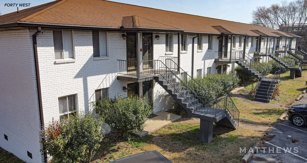More Photos Of 2505 Merry Oaks Dr, Nashville Apartments For Sale