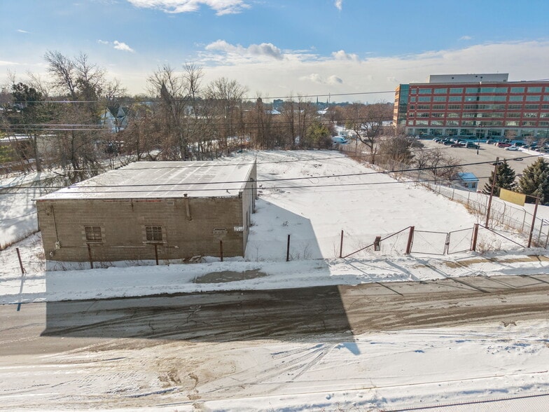 More Photos Of 440 Peek St, Schenectady Auto Repair For Sale