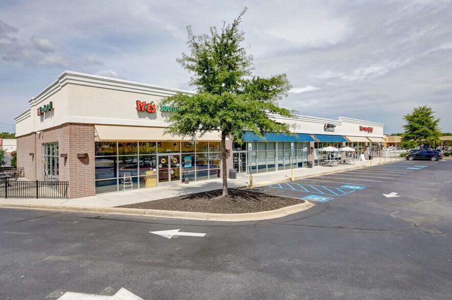 More Photos Of 225 Rolling Hills Cir, Easley Storefront Retail Office For Lease