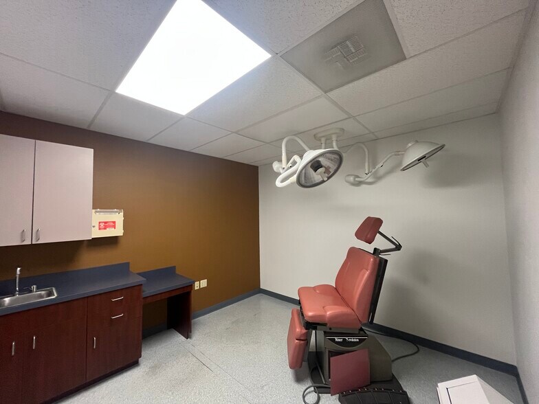 More Photos Of 202 SE Dorion Ave, Pendleton Healthcare For Lease