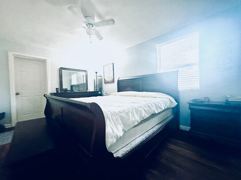 More Photos Of 4916 Saufley Field Rd, Pensacola Apartments For Sale