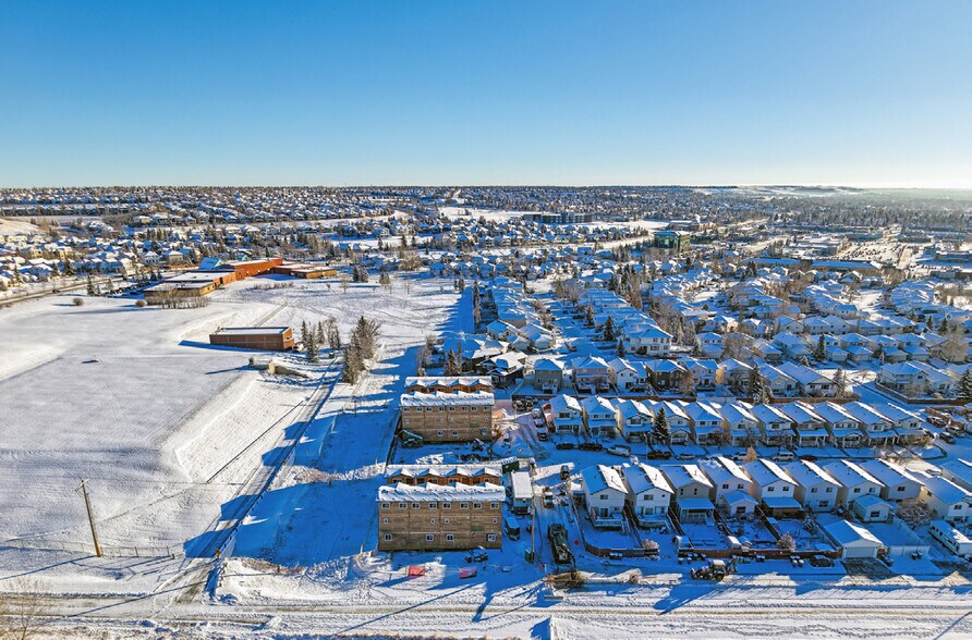 More Photos Of 160 Arbour Wood Mews NW, Calgary Apartments For Sale