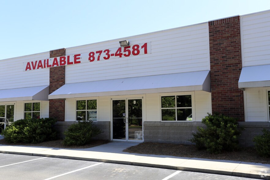 More Photos Of 100 Omalley Dr, Summerville Office For Sale