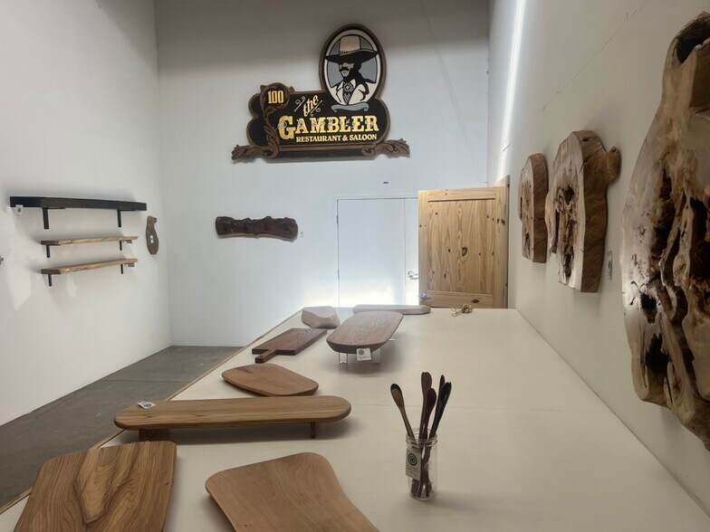 More Photos Of 27489 US Highway 70, Glencoe Showroom For Sale