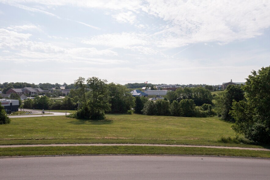 More Photos Of 529 Bullion Blvd, Winchester Land For Sale