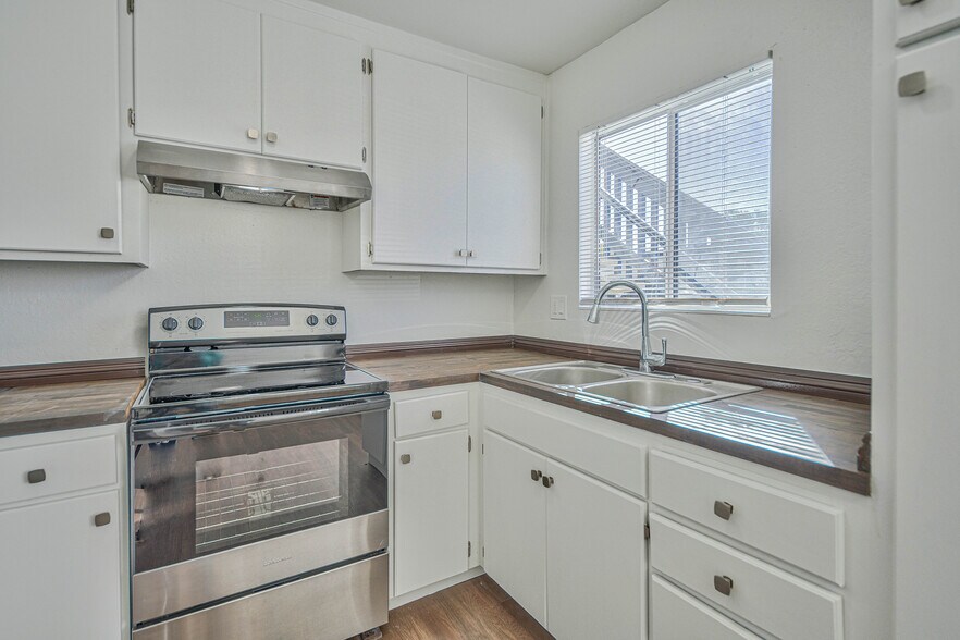More Photos Of 290 Pennsylvania Dr, Watsonville Apartments For Sale