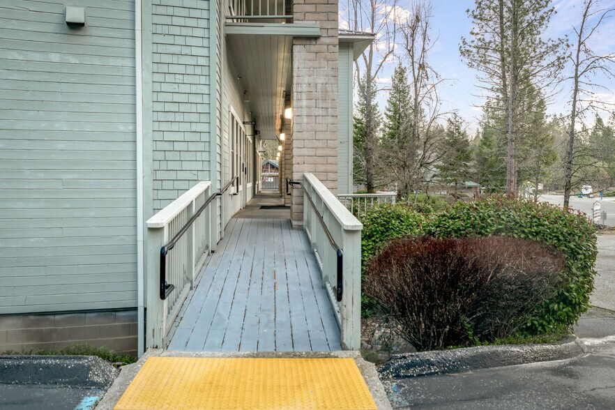 More Photos Of 117 New Mohawk Rd, Nevada City Office For Sale