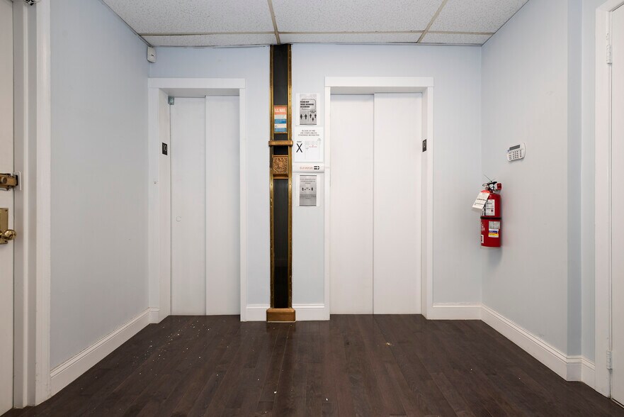 More Photos Of 174 Broadway, New York Office For Sale