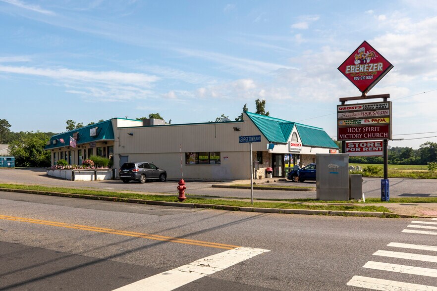 More Photos Of 21 S Main St, Barnegat Storefront For Lease