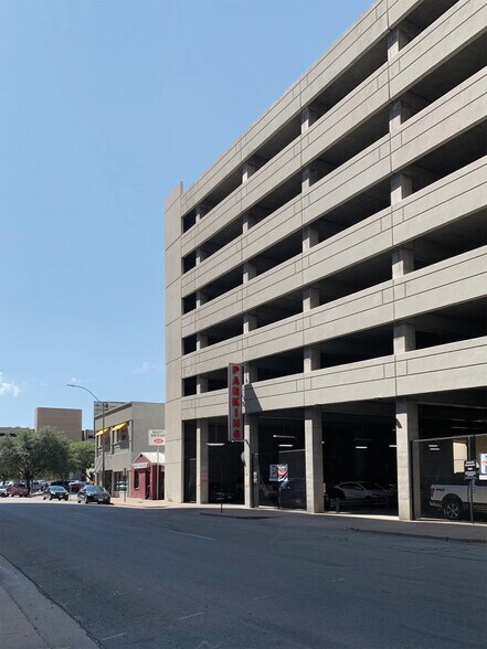 More Photos Of 814 Taylor St, Fort Worth Office For Lease