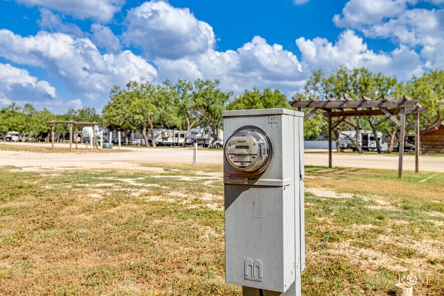 More Photos Of 8201 Sunflower Ave, San Angelo Trailer Camper Park For Sale