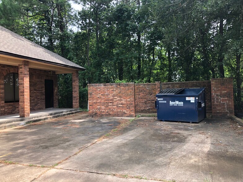 More Photos Of 3707 Fatta Dr, Dickinson Medical For Lease