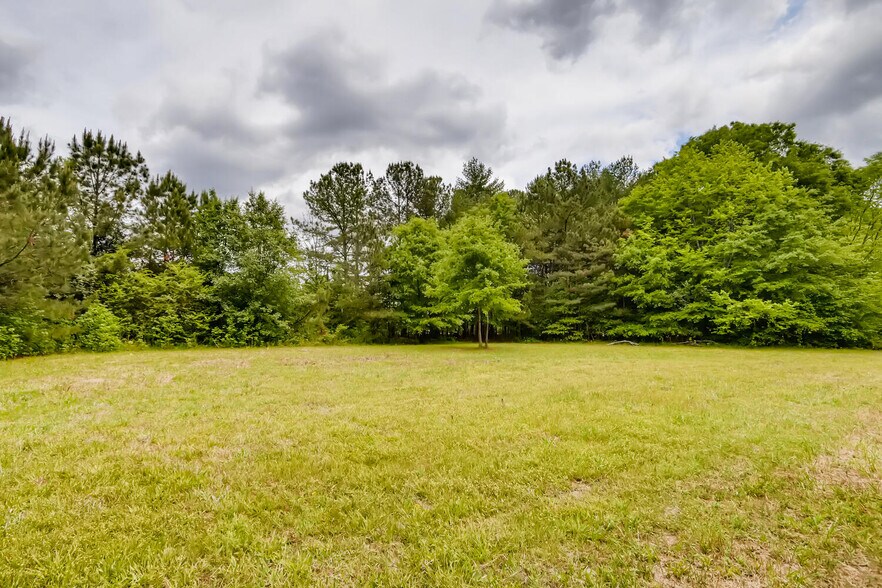More Photos Of 3920 Hiram Lithia Springs Rd, Powder Springs Land For Sale