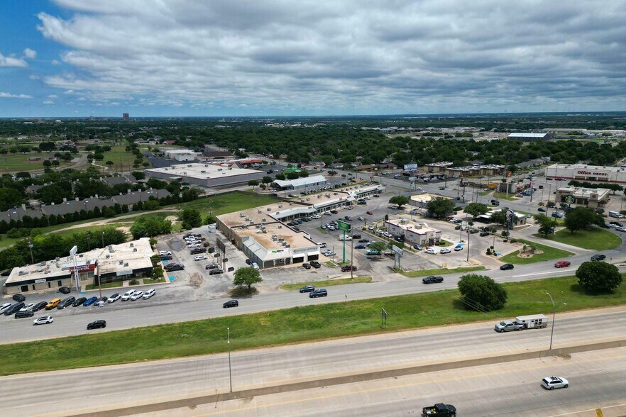 More Photos Of 4102 Buffalo Gap Rd, Abilene Unknown For Lease