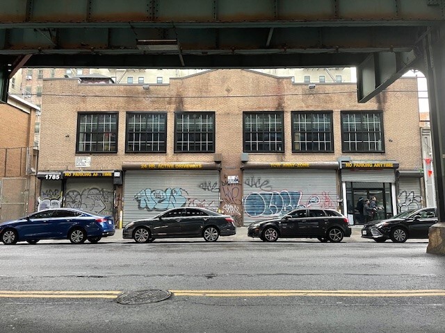 Primary Photo Of 1785 Jerome Ave, Bronx Daycare Center For Lease