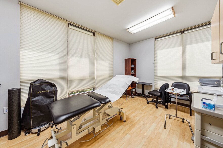 More Photos Of 3156 State St, Medford Medical For Sale