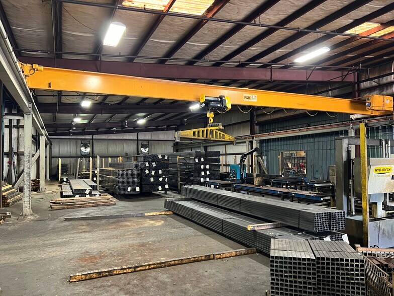 More Photos Of 305 S Main St, Como Manufacturing For Sale