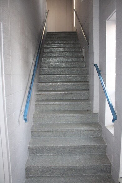 More Photos Of 6112 Patterson Rd, Little Rock Light Distribution For Sale