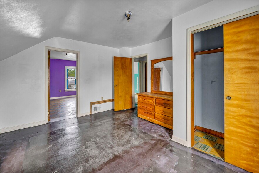 More Photos Of , Lorain Unknown For Sale