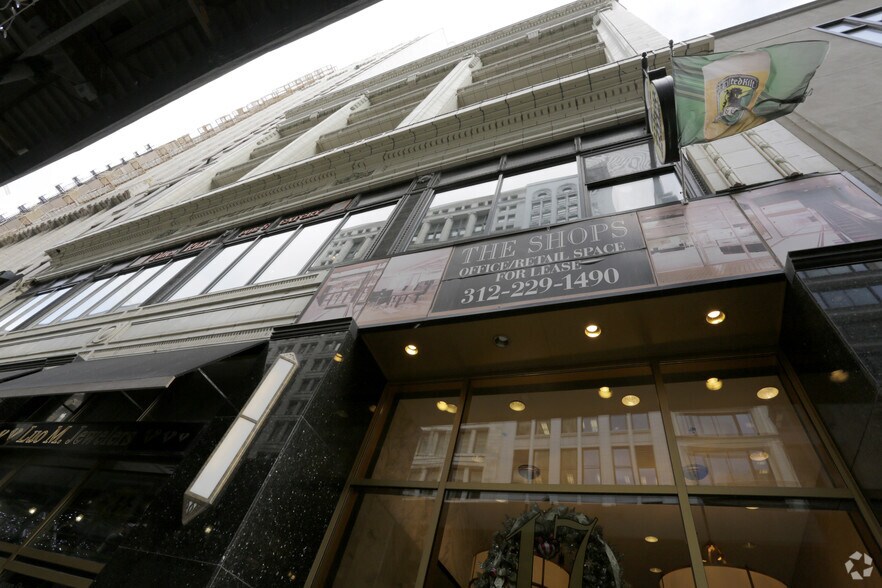 More Photos Of 17 N Wabash Ave, Chicago Office For Sale