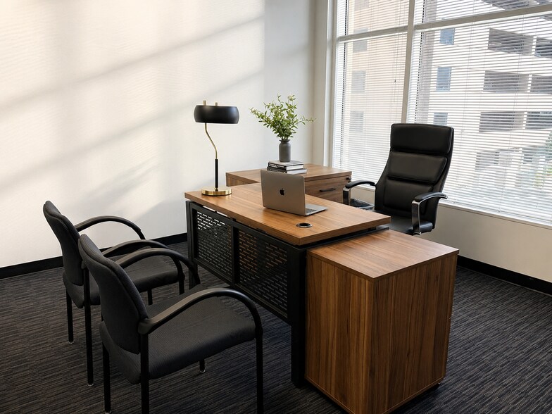 More Photos Of 6565 Americas Pky NE, Albuquerque Coworking Space