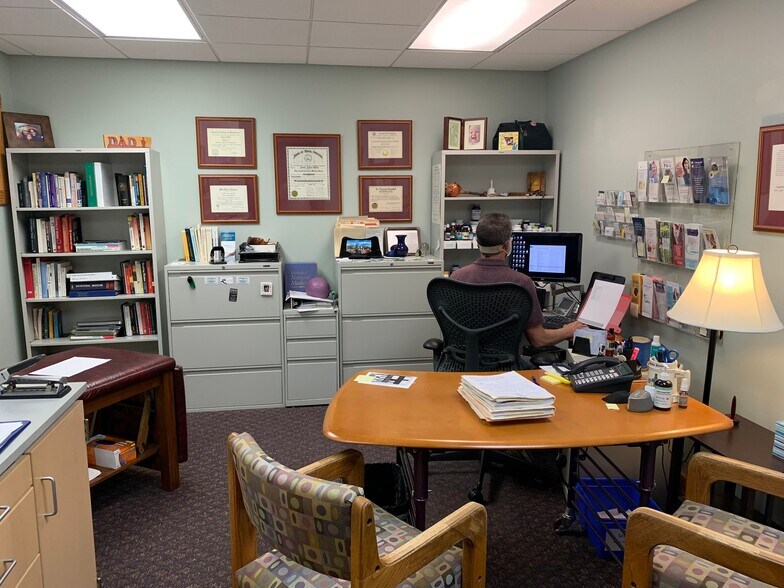 More Photos Of 830 Hendersonville Rd, Asheville General Retail For Lease