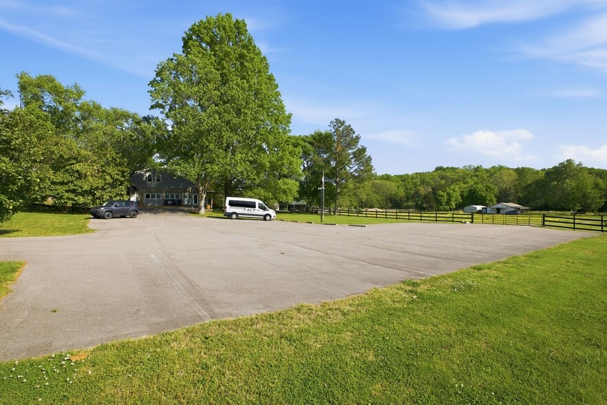 More Photos Of 6515 Holt Rd, Nashville Specialty For Sale