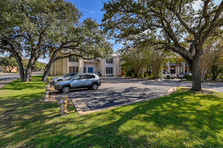 More Photos Of 8733 Shoal Creek Blvd, Austin Office For Lease
