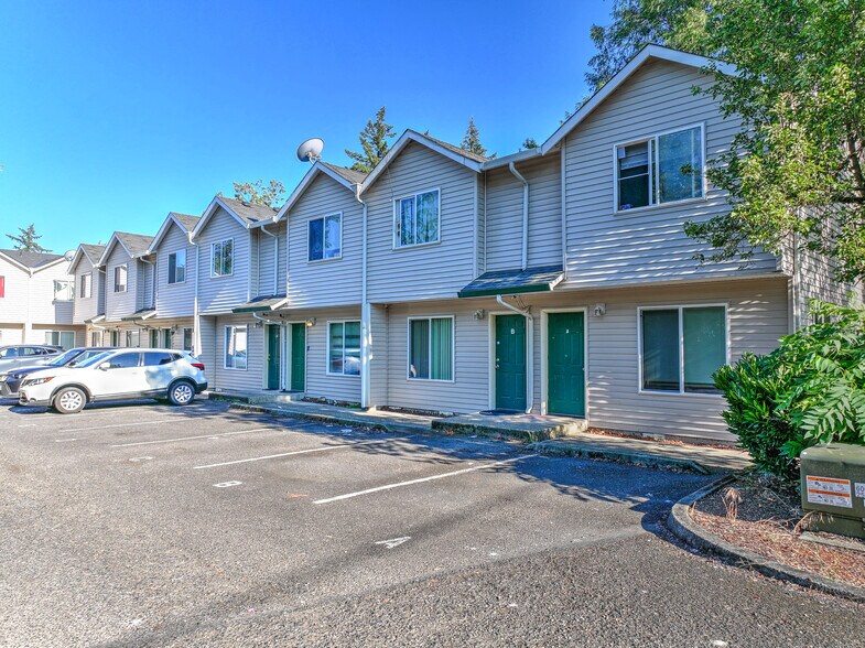 More Photos Of 3548 SE 119th St, Portland Apartments For Sale