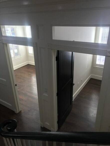 More Photos Of 7 Grogans Park Dr, Spring Loft Creative Space For Lease