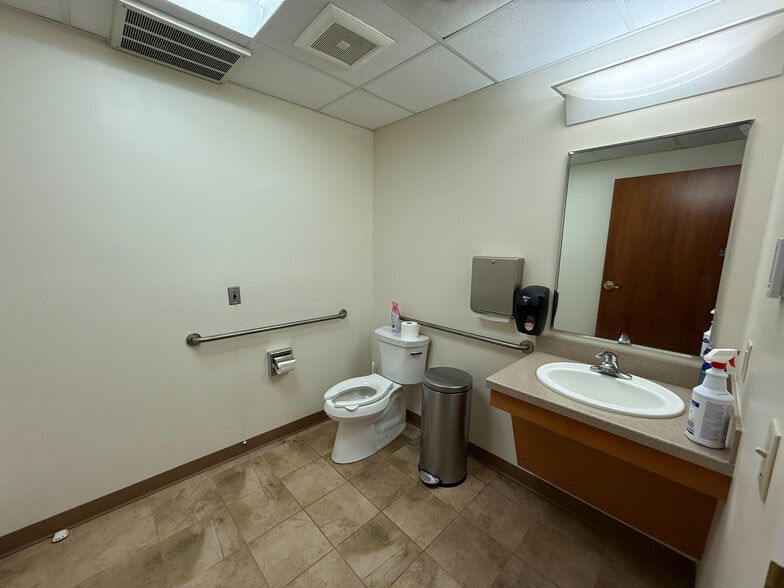 More Photos Of 1365 Northampton St, Holyoke Assisted Living For Sale