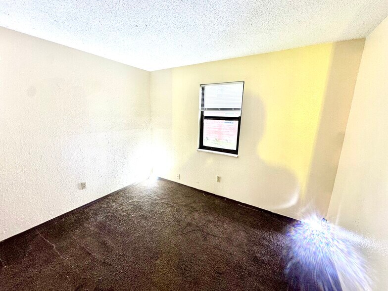 More Photos Of 913 Joliet Dr, Cahokia Apartments For Sale