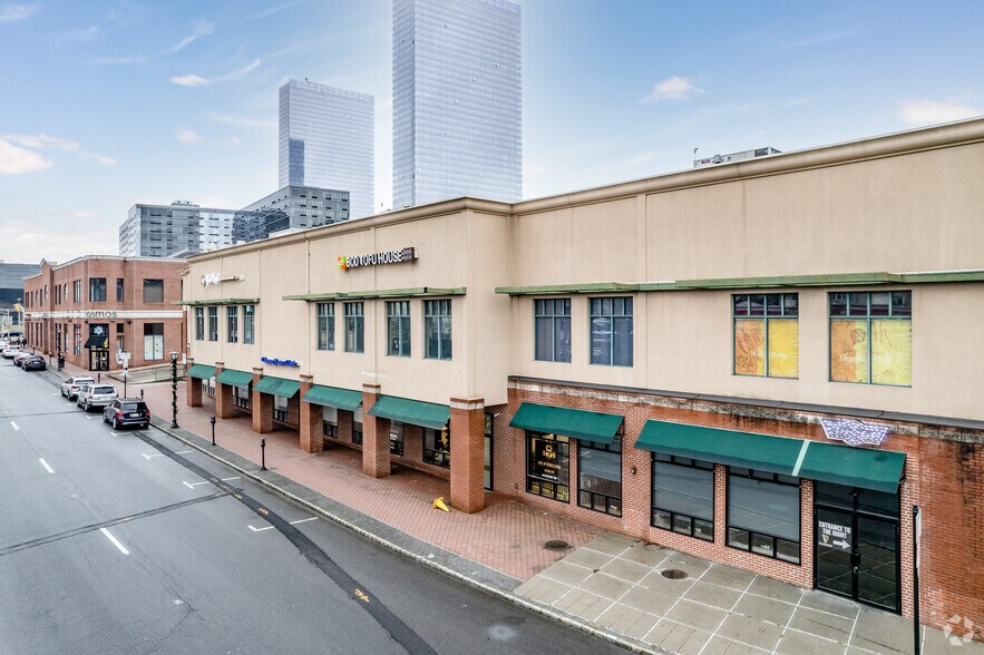 Primary Photo Of 1638-1642 Schlosser St, Fort Lee General Retail For Sale