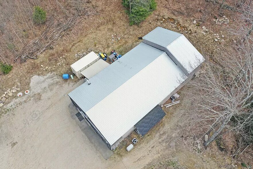 More Photos Of 244 Sanford Rd, Alfred Freestanding For Sale