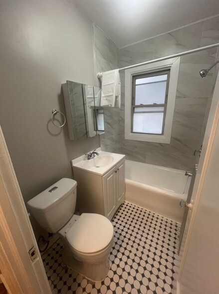 More Photos Of 1906 E 86th st, Chicago Multifamily For Sale