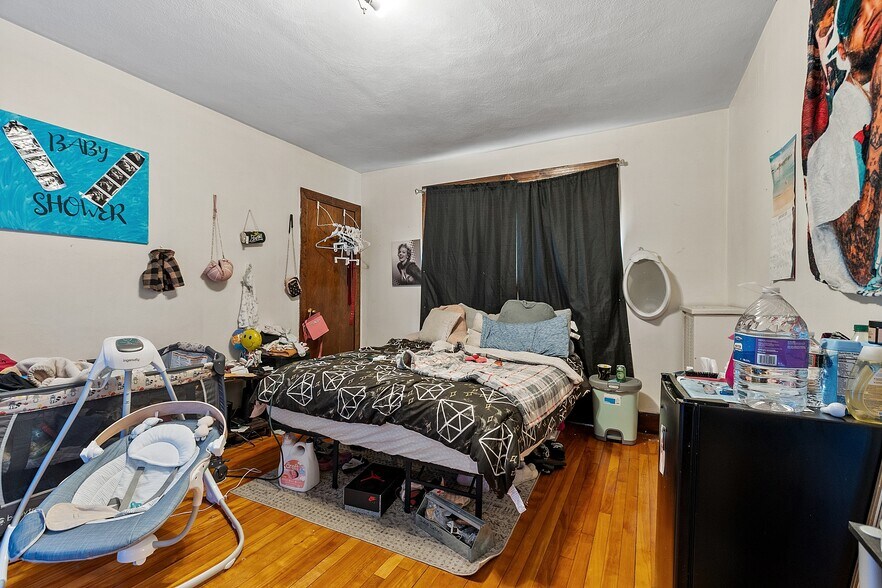 More Photos Of 13 Groton Pl, Worcester Apartments For Sale