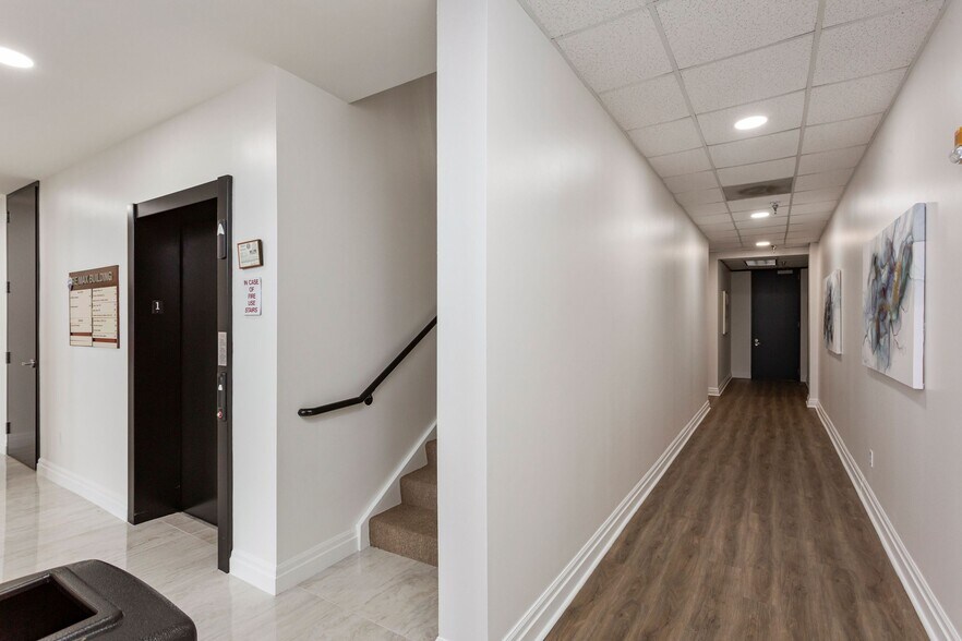 More Photos Of 14905 Southwest Fwy, Sugar Land Office For Lease