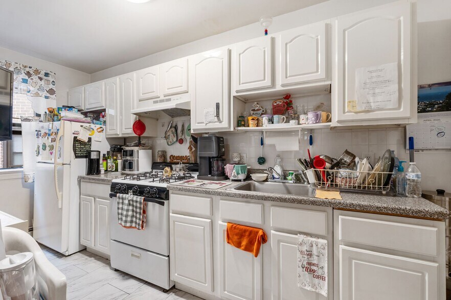 More Photos Of 14 48th St, Weehawken Apartments For Sale