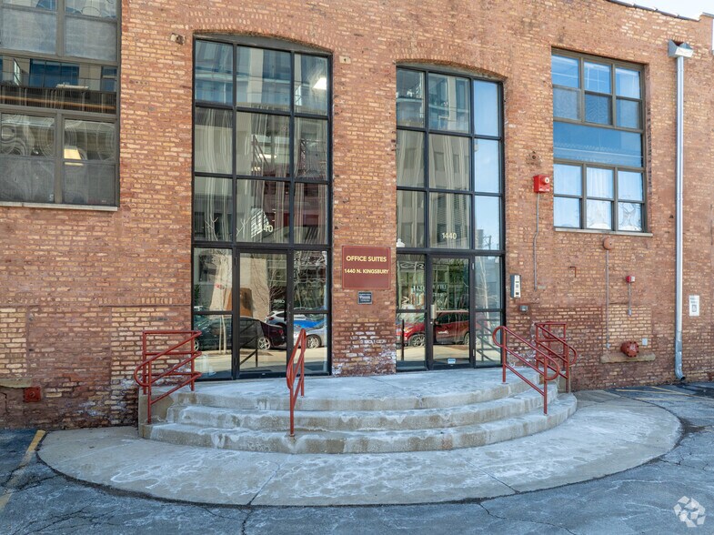 More Photos Of 1410-1440 N Kingsbury St, Chicago Manufacturing For Lease